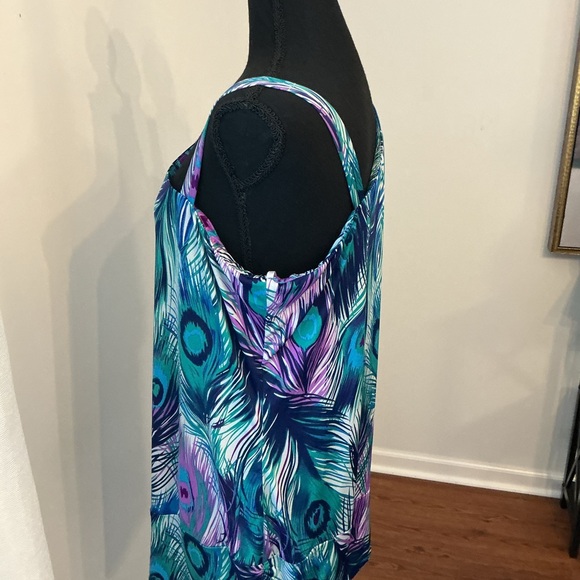 Colorful Abstract Print Top - Picture 7 of 8